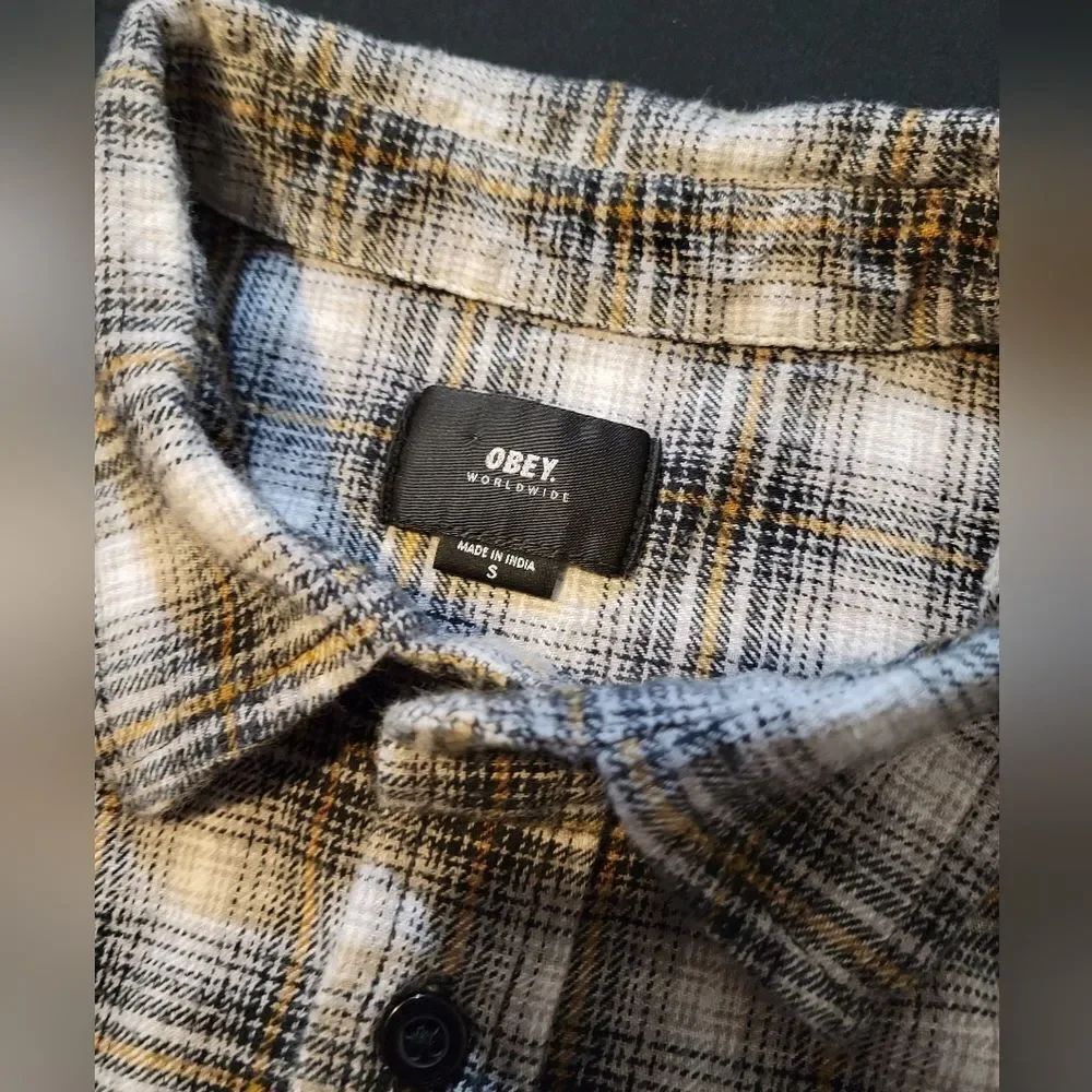 Obey men's small - Picture 3 of 4